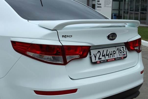 Спойлер без стоп сигнала Kia Rio III