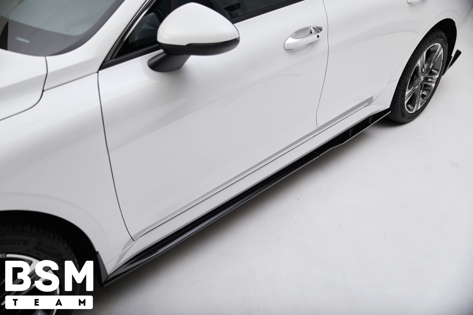 Сплиттера Под Пороги до брызговиков Kia K5 2020-2022 АБС Пластик