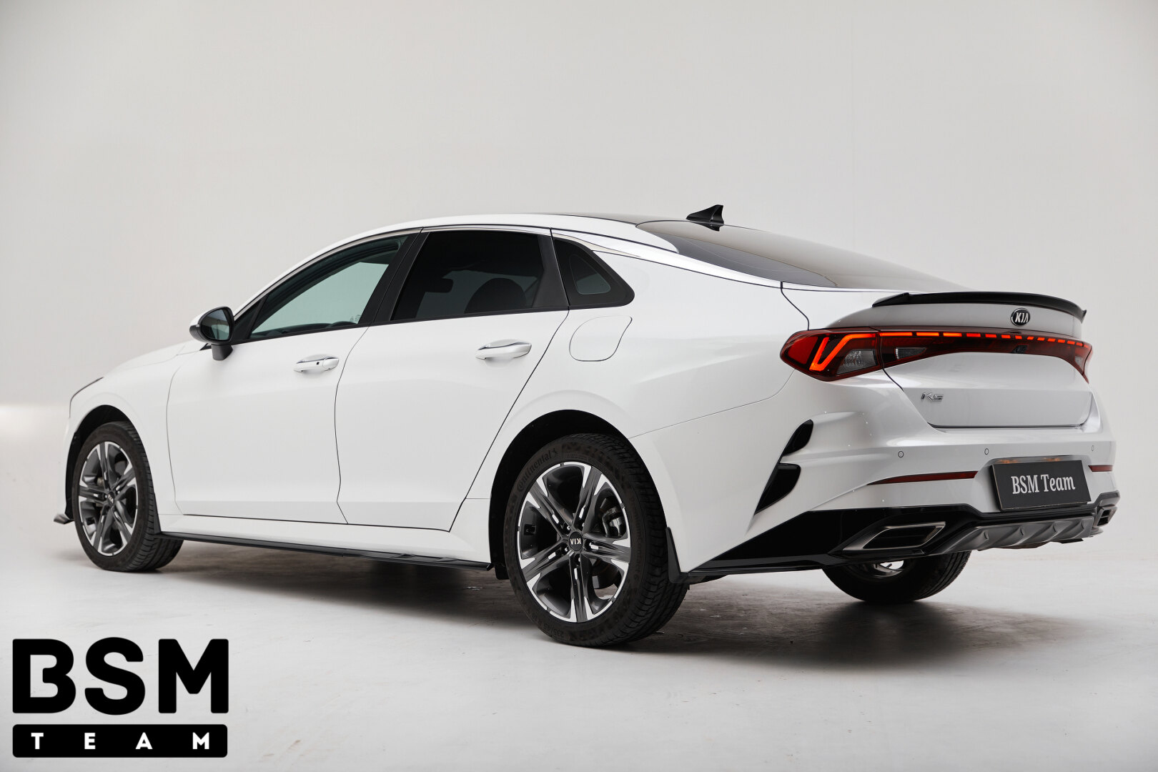 Элероны заднего бампера Kia K5 2020-2023 АБС Пластик